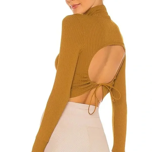 Free People movement Can’t handle this long sleeve crop - Picture 13 of 13